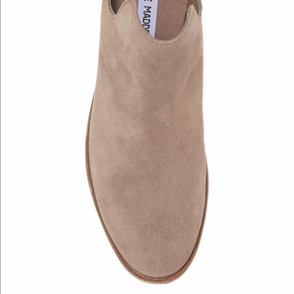 Steve Madden Laramie Suede Cutout Ankle Boot - Picture 6 of 9